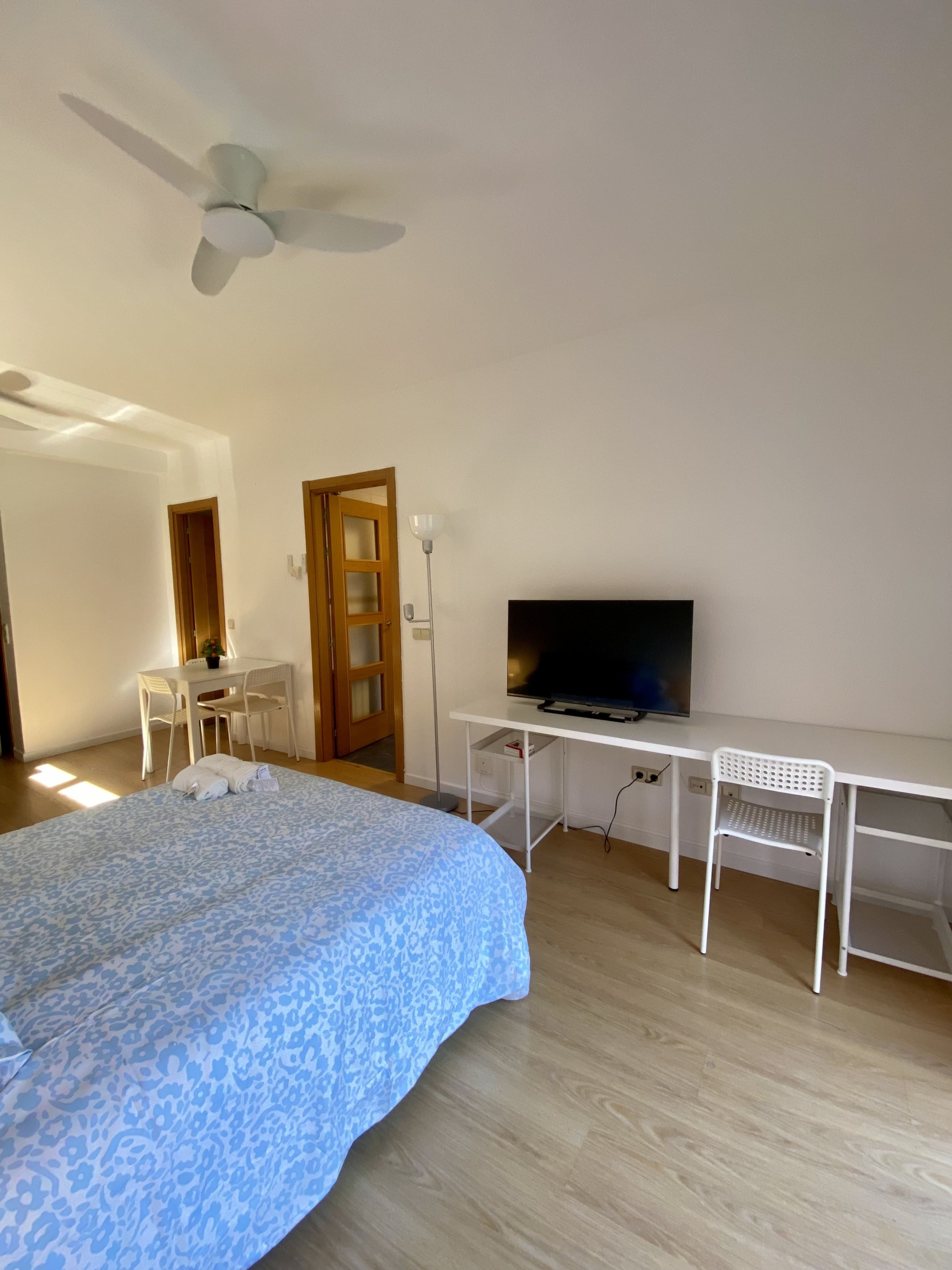 Estudio Avenida 24 | 2º 2 Estudio Avenida 24 | 2º 2